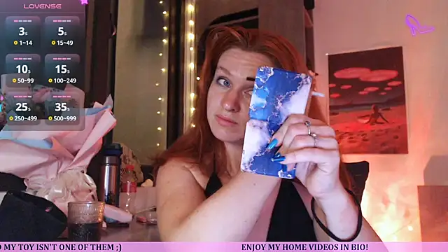Snapshot of Cassie_Wild chatting on 04/22/26, 12:56 Cassie Wild online show from 04/22/26, 12:56
