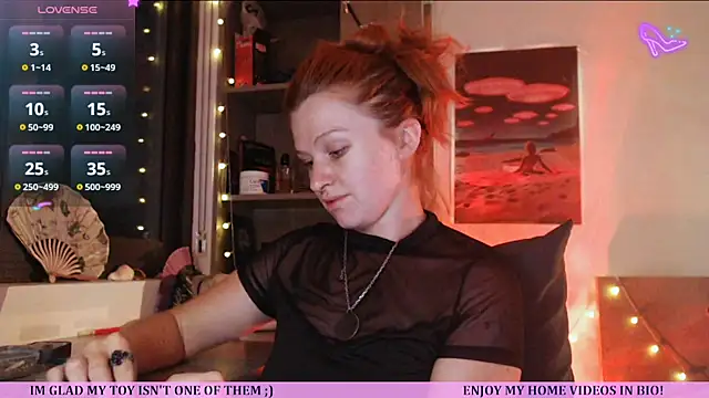 Snapshot of Cassie_Wild chatting on 05/17/26, 01:44 Cassie Wild online show from 05/17/26, 01:44