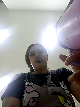 MariaGaitan online show from 11/19/25, 07:03