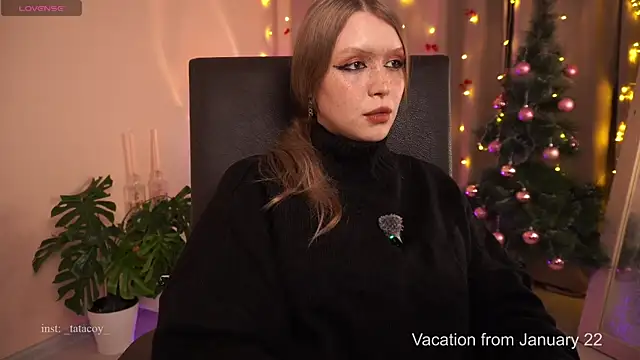 Snapshot of TataCoy chatting on 01/14/26, 04:43 TataCoy online show from 01/14/26, 04:43