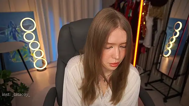 Snapshot of TataCoy chatting on 03/22/25, 07:15 TataCoy online show from 03/22/25, 07:15