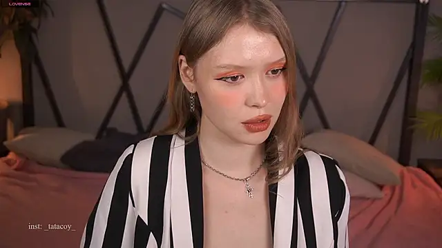 Snapshot of TataCoy chatting on 03/03/26, 03:08 TataCoy online show from 03/03/26, 03:08