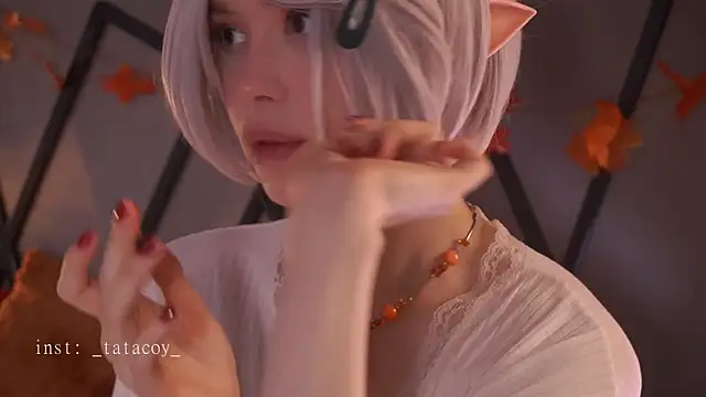 Snapshot of TataCoy chatting on 11/08/25, 05:27 TataCoy online show from 11/08/25, 05:27