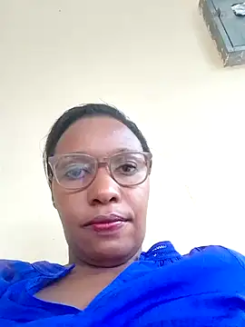 Snapshot of pretty_babez chatting on 02/16/25, 02:54 pretty babez online show from 02/16/25, 02:54