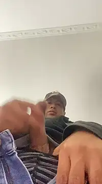 Luismimor93 online show from 03/17/25, 04:51