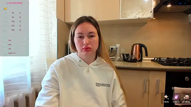 eva rose7 online show from 03/02/25, 08:25