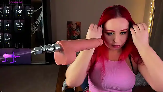 Snapshot of Cherry__Girl chatting on 11/11/25, 04:13 Cherry Girl online show from 11/11/25, 04:13