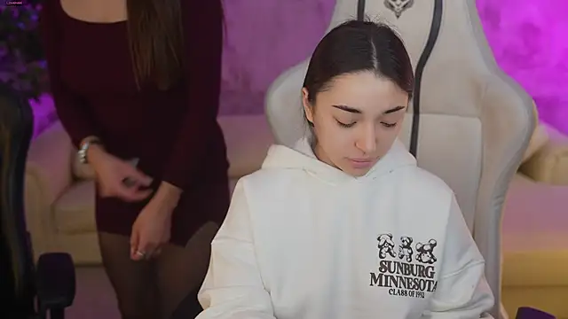 Jasmine Flow online show from 02/25/25, 08:14