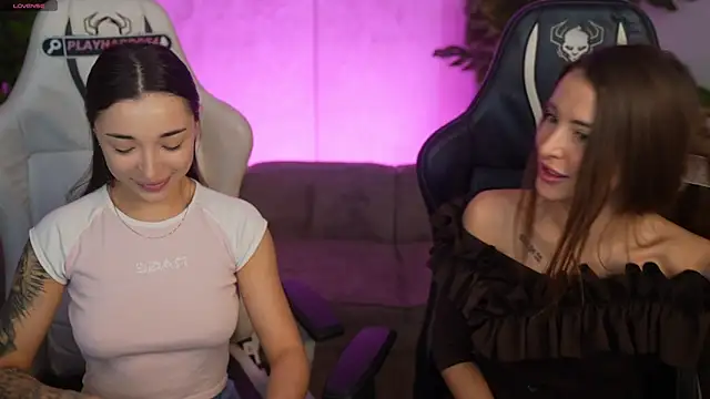 Jasmine Flow online show from 03/26/26, 08:34