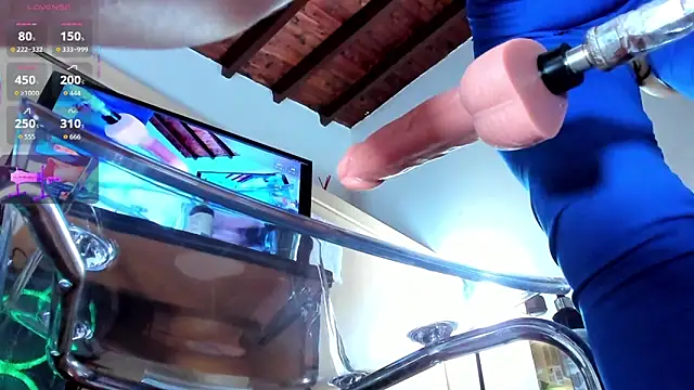 naomidibello online show from 04/08/26, 07:37