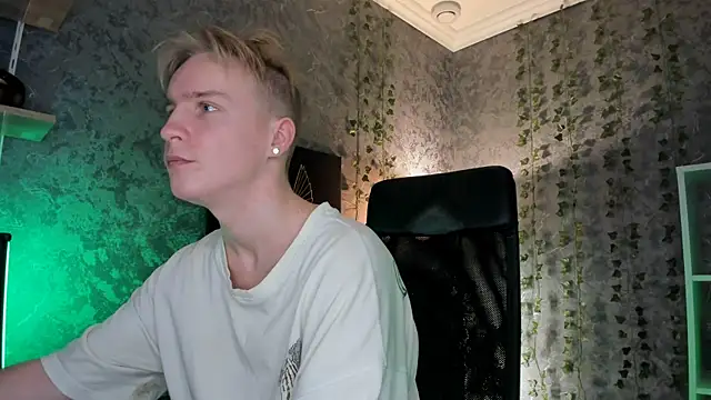 AlexxSweet online show from 11/08/25, 07:23