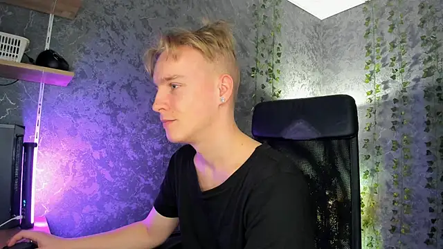 AlexxSweet online show from 12/21/25, 06:04