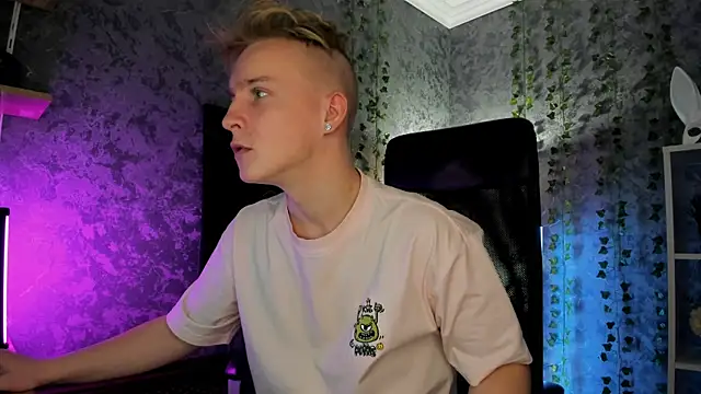 AlexxSweet online show from 10/24/25, 04:55