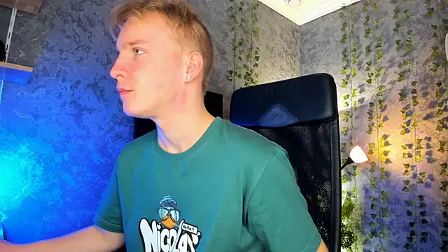 AlexxSweet online show from 10/03/25, 09:11