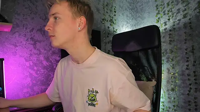 AlexxSweet online show from 11/30/25, 06:58