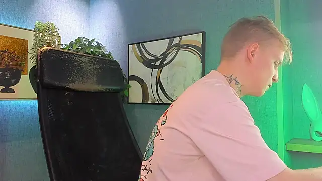 AlexxSweet online show from 11/16/25, 06:51