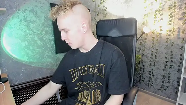 AlexxSweet online show from 01/31/25, 09:37