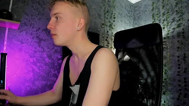 AlexxSweet online show from 10/25/25, 06:56