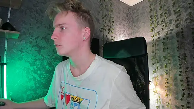 AlexxSweet online show from 11/27/25, 08:37