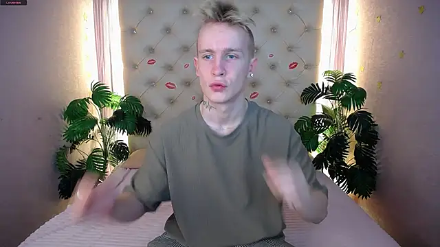 AlexxSweet online show from 03/10/25, 10:50