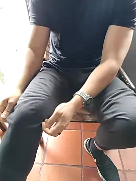 Snapshot of Blanco2023 chatting on 10/23/25, 04:05 Blanco2023 online show from 10/23/25, 04:05