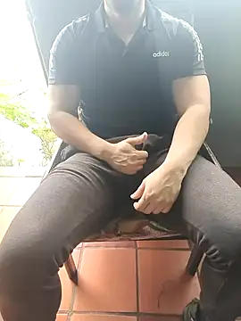 Snapshot of Blanco2023 chatting on 12/15/25, 05:19 Blanco2023 online show from 12/15/25, 05:19