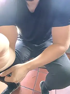 Snapshot of Blanco2023 chatting on 11/01/25, 04:12 Blanco2023 online show from 11/01/25, 04:12