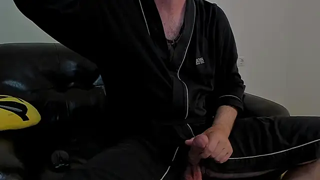 Snapshot of KingMalcom chatting on 06/12/26, 09:51 KingMalcom online show from 06/12/26, 09:51