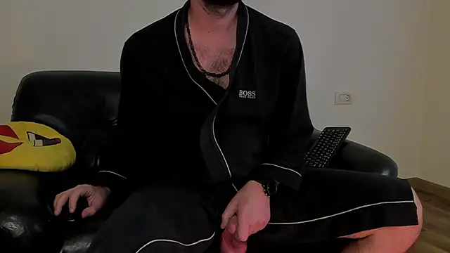 Snapshot of KingMalcom chatting on 10/23/25, 07:12 KingMalcom online show from 10/23/25, 07:12