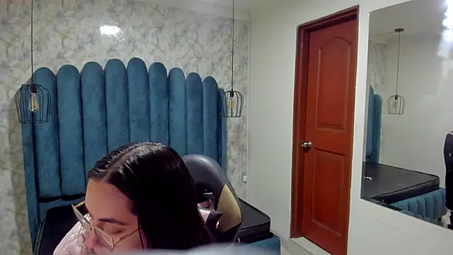 Snapshot of nalalye_cruzz_ chatting on 10/19/25, 03:31 nalalye cruzz online show from 10/19/25, 03:31
