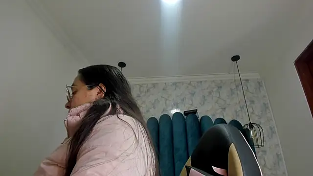 nalalye cruzz  online show from 01/07/26, 02:16