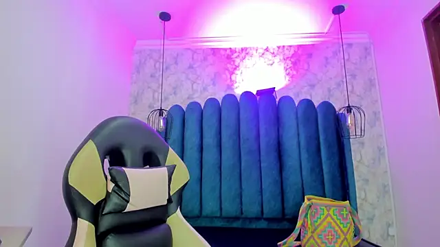 nalalye cruzz  online show from 01/09/26, 03:02