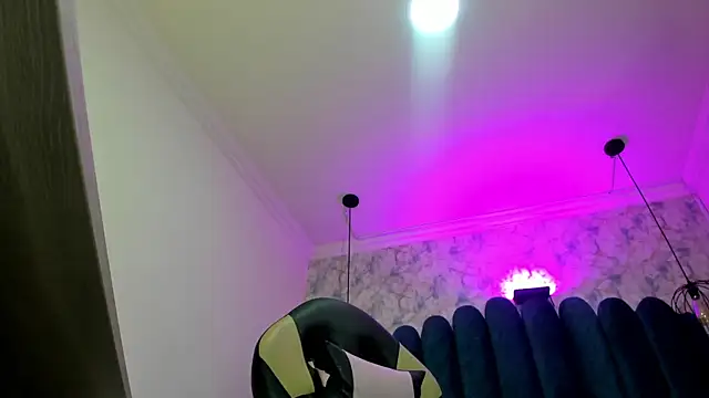 nalalye cruzz  online show from 02/26/26, 03:50