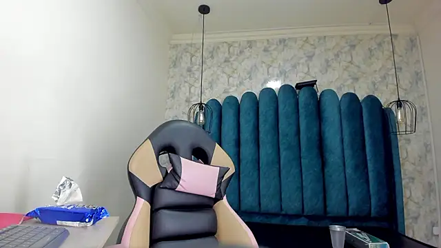 nalalye cruzz  online show from 01/17/26, 02:59