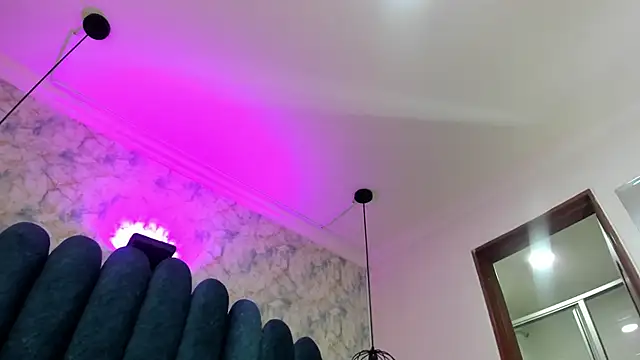 nalalye cruzz  online show from 06/20/26, 01:54