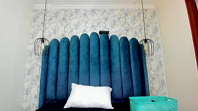 nalalye cruzz  online show from 02/14/26, 03:07