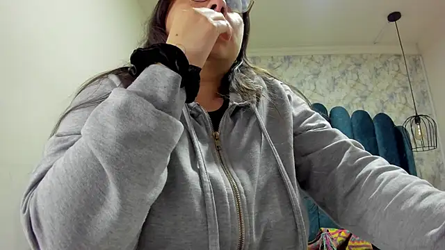 Snapshot of nalalye_cruzz_ chatting on 09/25/25, 03:56 nalalye cruzz online show from 09/25/25, 03:56