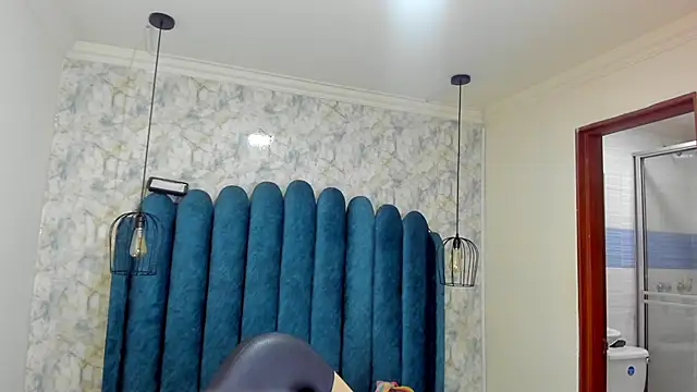 nalalye cruzz  online show from 03/19/26, 02:22