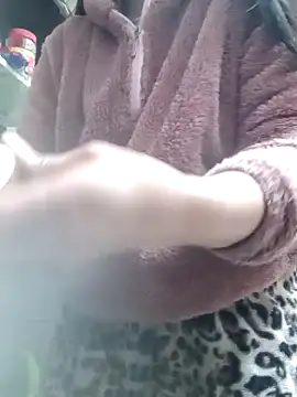 clarisse69 online show from 03/19/25, 06:12