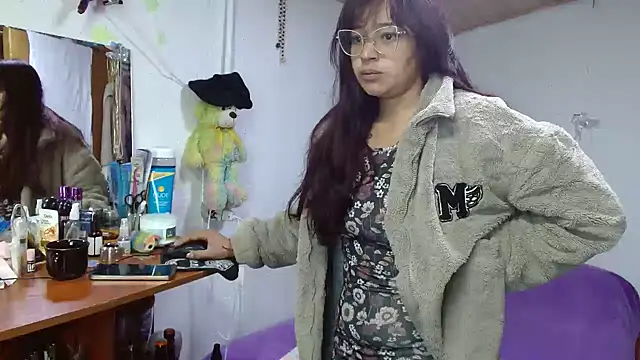 clarisse69 online show from 01/13/26, 04:55