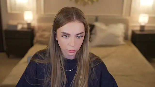 Snapshot of Anabelka054 chatting on 11/21/25, 11:31 Anabelka054 online show from 11/21/25, 11:31