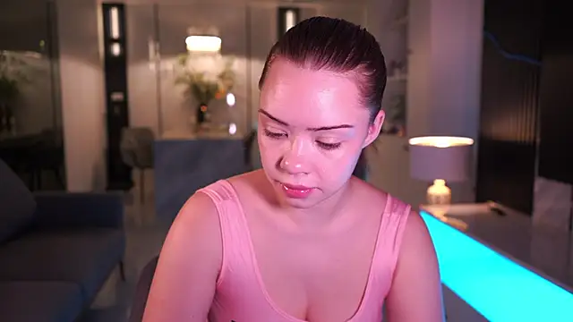 VixenMia online show from 10/21/25, 02:55