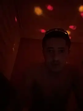 Snapshot of WhiteeMen chatting on 11/16/25, 09:30 WhiteeMen online show from 11/16/25, 09:30