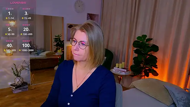 Annie Light online show from 05/16/26, 08:46