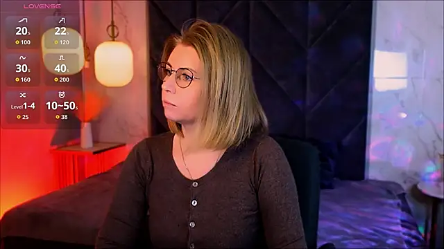 Annie Light online show from 01/14/26, 08:18