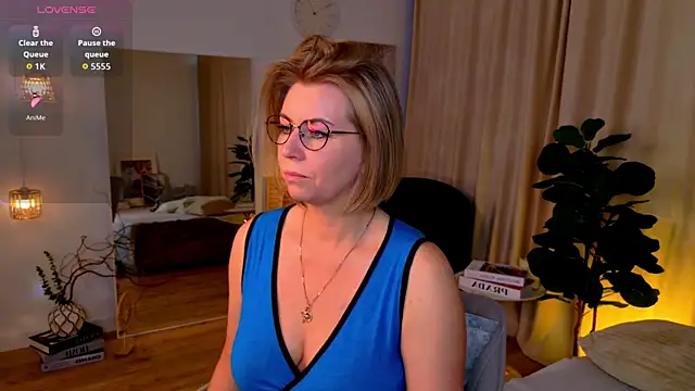Annie Light online show from 06/04/26, 06:40