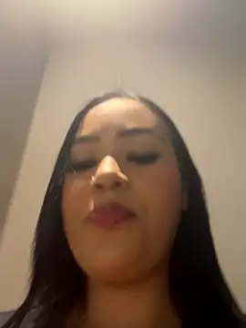 Snapshot of Luisa_Fernandaa chatting on 11/23/25, 08:19 Luisa Fernandaa online show from 11/23/25, 08:19