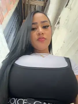 Snapshot of Luisa_Fernandaa chatting on 05/12/26, 11:00 Luisa Fernandaa online show from 05/12/26, 11:00