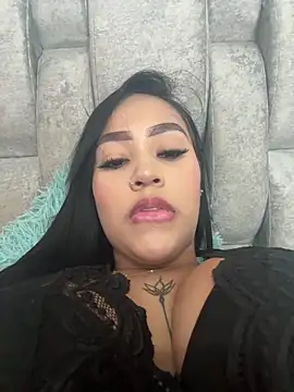 Snapshot of Luisa_Fernandaa chatting on 09/25/25, 12:27 Luisa Fernandaa online show from 09/25/25, 12:27