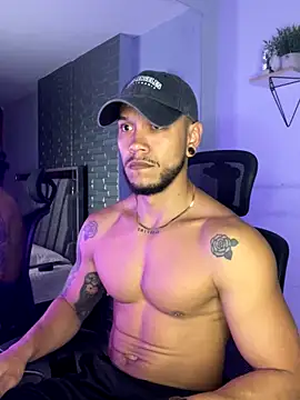 Snapshot of ARON_TAYLER01 chatting on 09/09/25, 10:25 ARON TAYLER01 online show from 09/09/25, 10:25